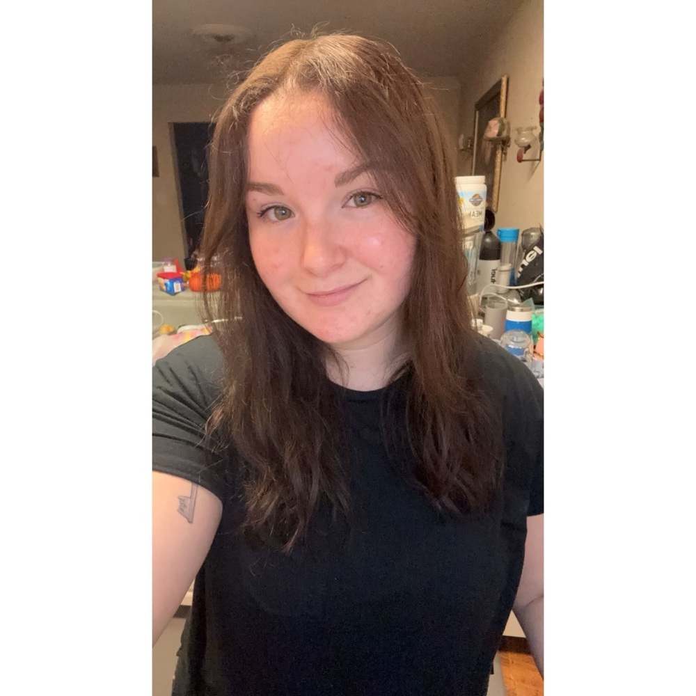 Meet your Posher, Adrianna